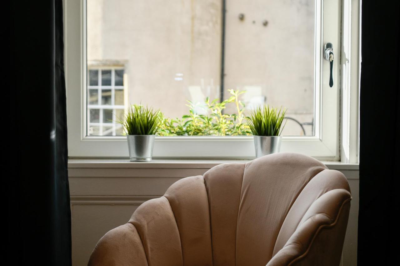 The Gallery Apartment - Oban Town Centre Apartment, Walkable To Ferry Terminal Extérieur photo