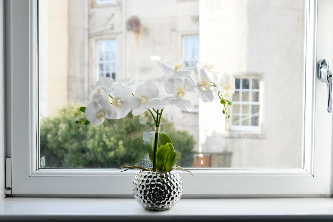 The Gallery Apartment - Oban Town Centre Apartment, Walkable To Ferry Terminal Extérieur photo